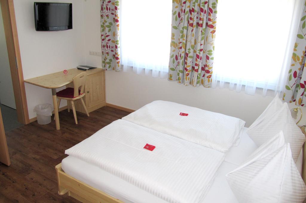 ザンクト・ゲオルゲン・オプ・ムーラウ Haus Ofner Am Kreischberg Bed & Breakfast 部屋 写真