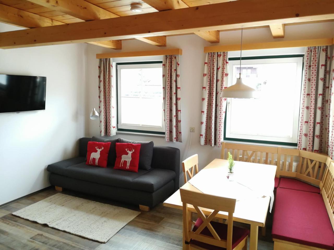 ザンクト・ゲオルゲン・オプ・ムーラウ Haus Ofner Am Kreischberg Bed & Breakfast エクステリア 写真